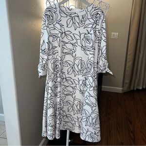 Nuggles Girls Dress • Size 8